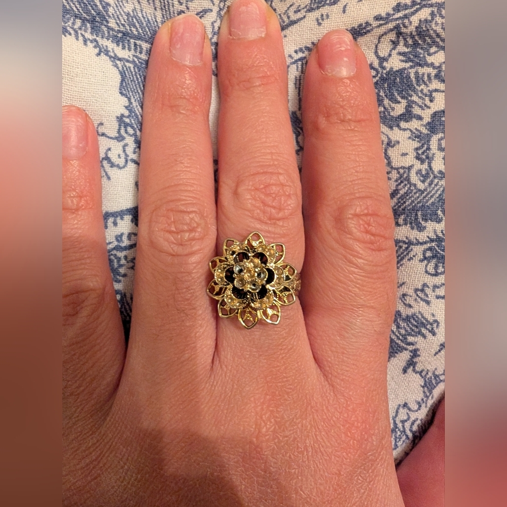 Elegant Detailed Ring Unique
